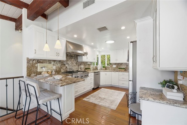 Detail Gallery Image 20 of 63 For 1001 2nd, Hermosa Beach,  CA 90254 - 5 Beds | 3/1 Baths