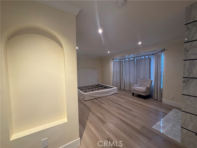 Detail Gallery Image 9 of 14 For 954 Capital St, Costa Mesa,  CA 92627 - 4 Beds | 3 Baths