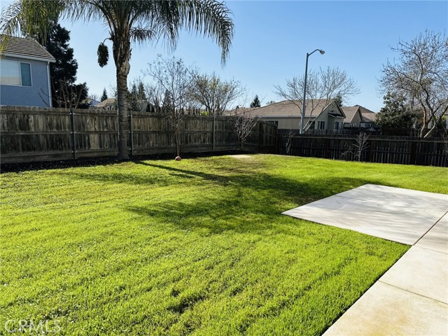 Detail Gallery Image 17 of 19 For 1304 Breezeway, Merced,  CA 95340 - 4 Beds | 3 Baths