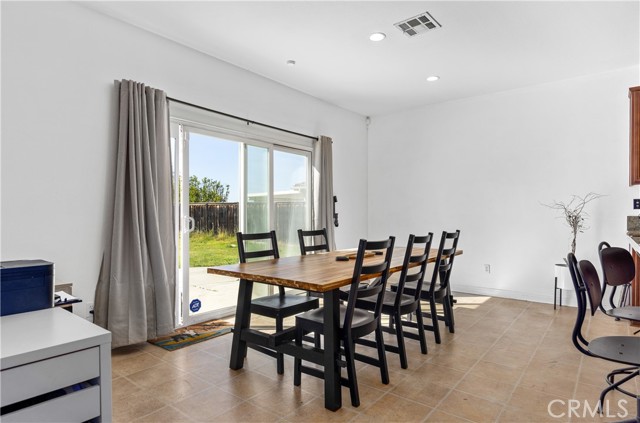 Detail Gallery Image 4 of 24 For 32429 Juniper Berry, Winchester,  CA 92596 - 4 Beds | 3 Baths