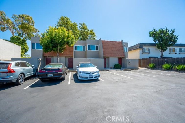 1527 Royal Way, San Luis Obispo, California 93405, ,Residential Income,For Sale,1527 Royal Way,CRPI24219494