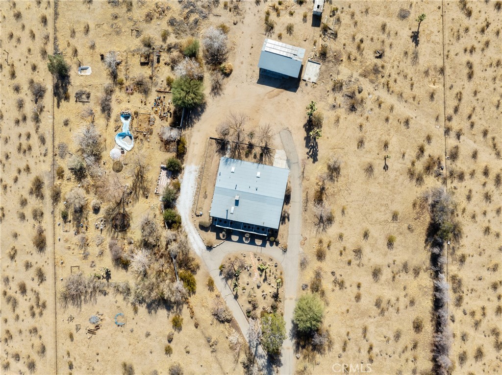 https://media.crmls.org/medias/9982f404-7227-4c17-804a-ed593759303b.jpg?preset=X-Large