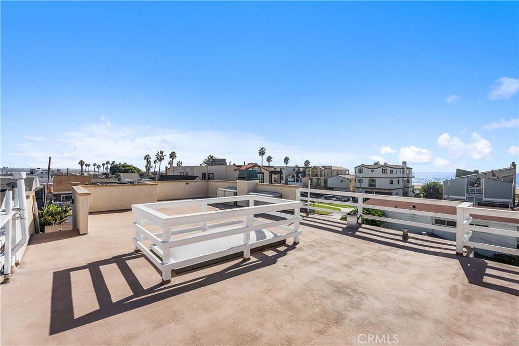 MLS #OC25250843 image #24