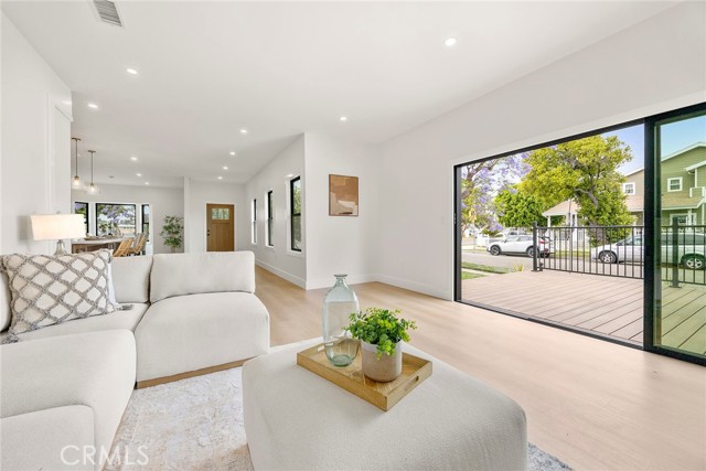 Image 13 of 27 For 5702 Huntdale Street