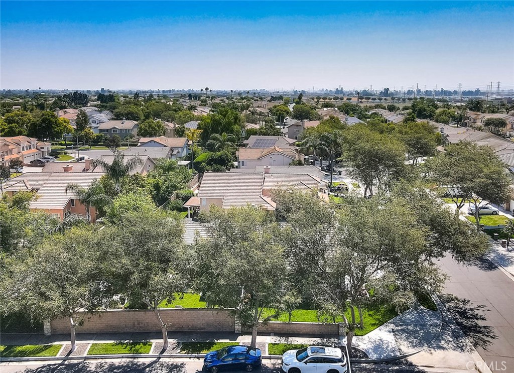 https://media.crmls.org/medias/9983acfa-e2ff-4875-bef1-d933873ec092.jpg?preset=X-Large
