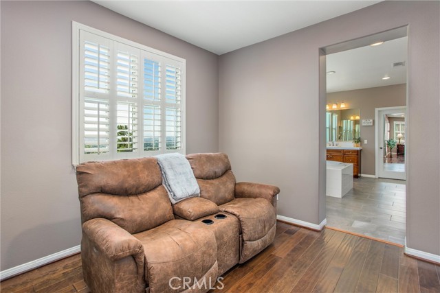 33411 Miners Drive, Yucaipa CA: https://media.crmls.org/medias/9983c2f7-24d9-4c79-8daa-c1937192fdec.jpg