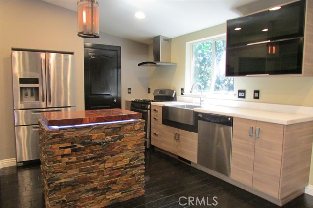 Detail Gallery Image 14 of 47 For 15455 Glenoaks #67,  Sylmar,  CA 91342 - 2 Beds | 1/1 Baths