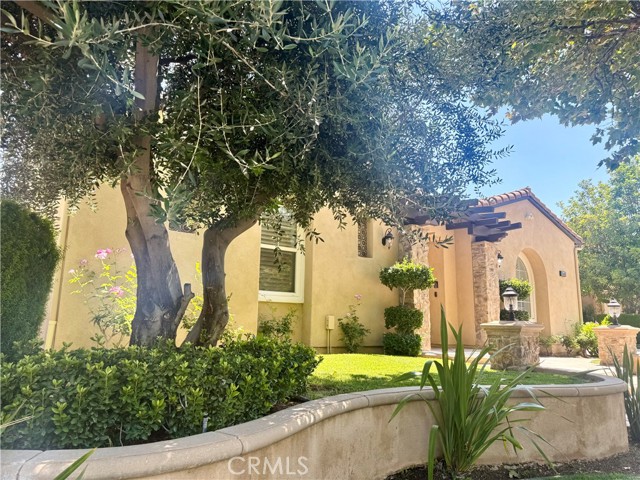26480 Valley Oak Lane, Valencia CA: https://media.crmls.org/medias/9984ad9a-8e7c-4ded-8f42-e2799c072d9c.jpg