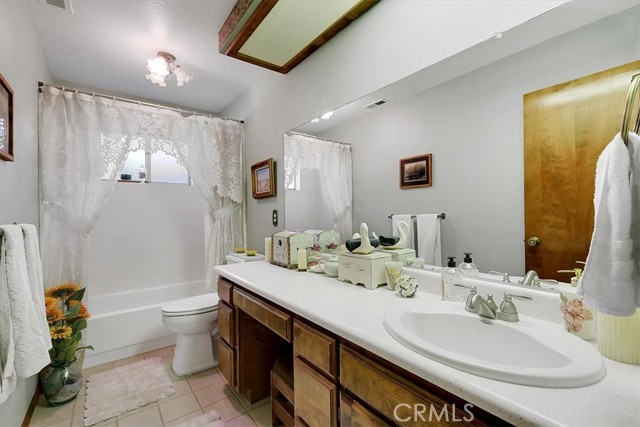 152 E Gridley Road, Gridley CA: https://media.crmls.org/medias/9984db1a-df5e-456f-bbcf-51506de3c2b6.jpg