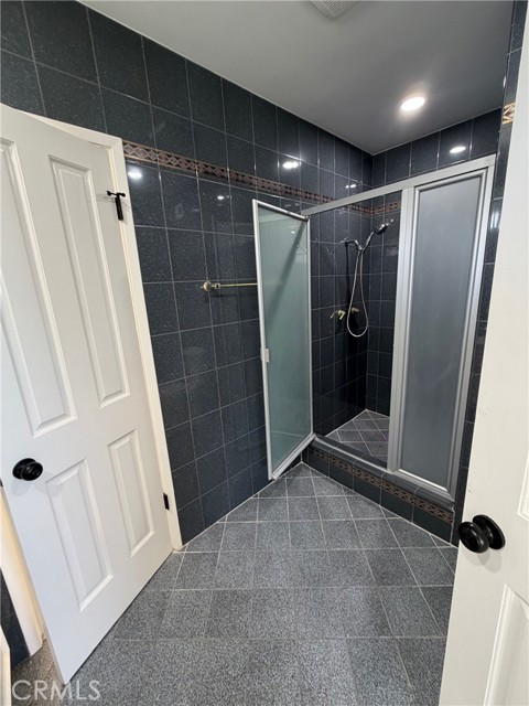 Detail Gallery Image 12 of 22 For 5301 Dubois, Woodland Hills,  CA 91367 - 3 Beds | 2 Baths