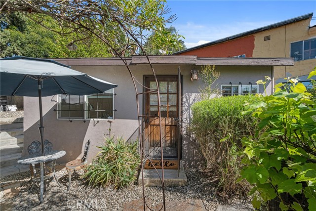 3611 Loosmore Street, Los Angeles CA: https://media.crmls.org/medias/998658fe-d487-4f99-9f19-8ebec51f94f3.jpg