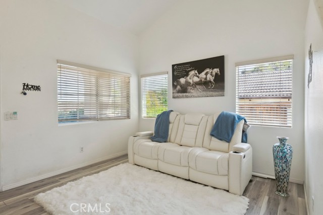 Detail Gallery Image 7 of 33 For 29483 Rock Point Dr, Lake Elsinore,  CA 92530 - 5 Beds | 3 Baths