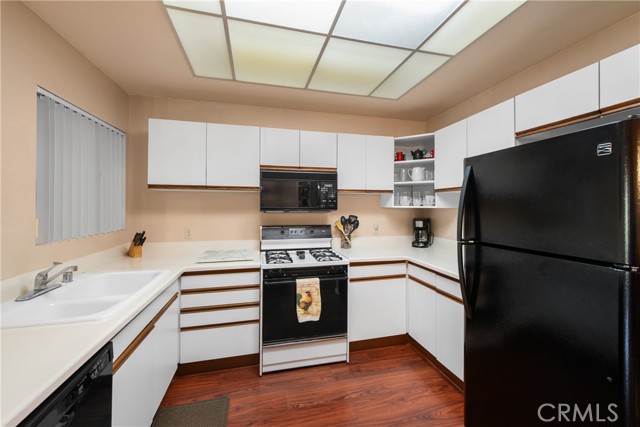 2601 S Broadmoor Drive, Palm Springs CA: https://media.crmls.org/medias/9986f09c-eed8-493d-af69-083c4daf1337.jpg