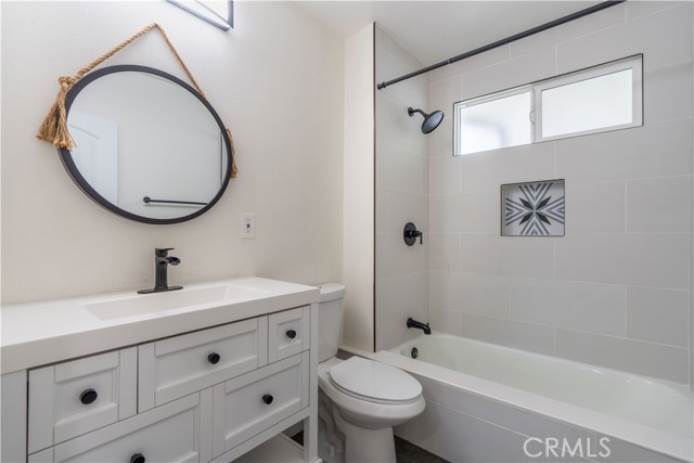 Detail Gallery Image 5 of 15 For 1142 Indian Hill Bld, Pomona,  CA 91767 - 3 Beds | 1 Baths