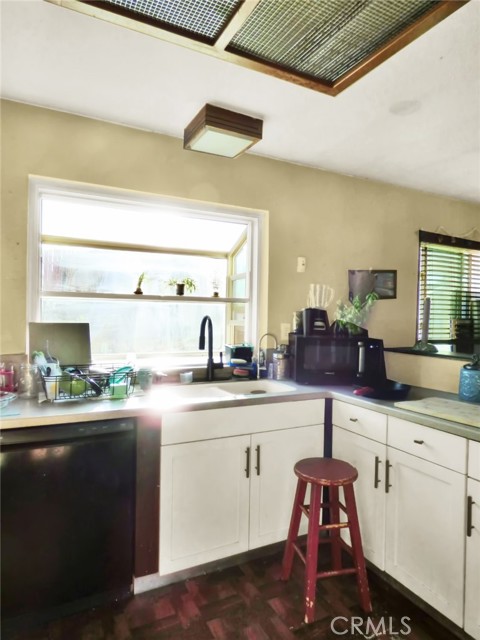 15132 Jeraldo, Victorville CA: https://media.crmls.org/medias/99878886-2f1c-41eb-a77b-441eb1b75eb1.jpg