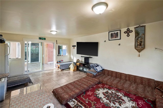 Detail Gallery Image 26 of 50 For 2072 Redondo Beach Bld, Torrance,  CA 90504 - 3 Beds | 2 Baths