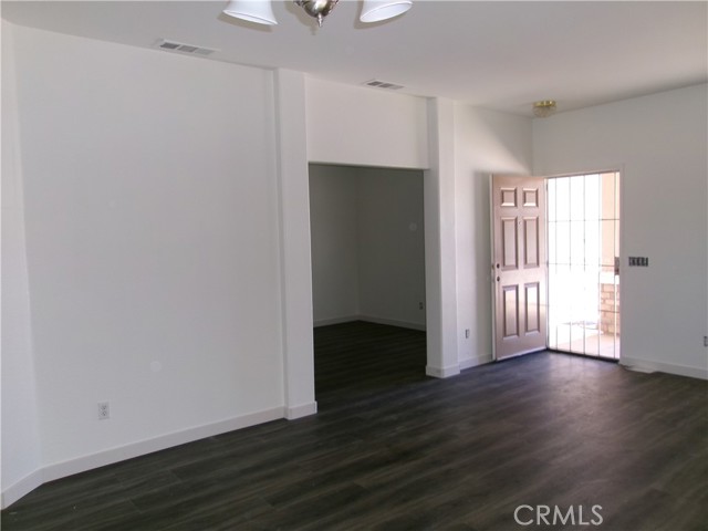Detail Gallery Image 13 of 72 For 13380 Vista Verde St, Victorville,  CA 92392 - 4 Beds | 2 Baths