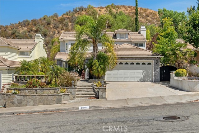 Detail Gallery Image 11 of 16 For 31256 Quail Valley Rd, Castaic,  CA 91384 - 3 Beds | 3 Baths