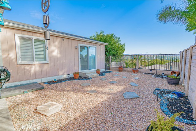 Detail Gallery Image 50 of 74 For 20164 Crestview Dr., Canyon Country,  CA 91351 - 3 Beds | 2 Baths