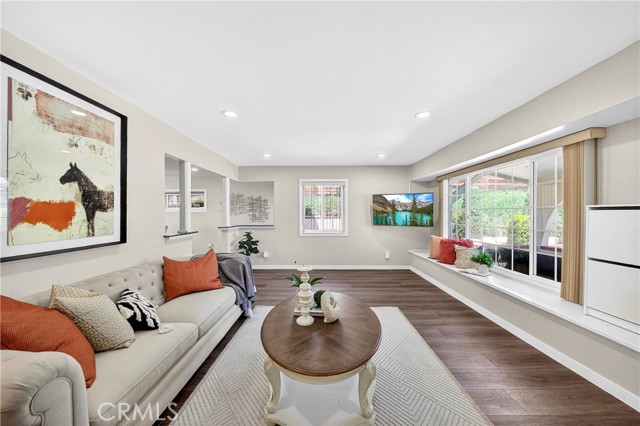 Detail Gallery Image 5 of 27 For 1041 Derry St, La Habra,  CA 90631 - 3 Beds | 2 Baths