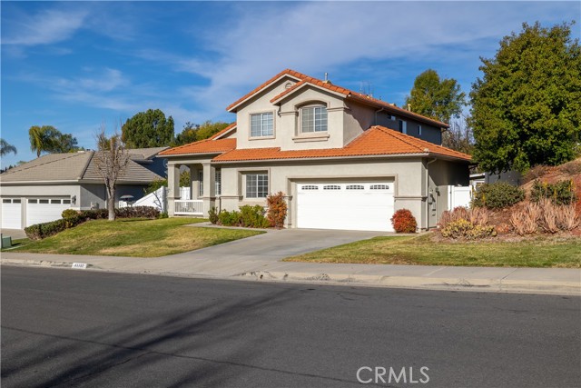 Detail Gallery Image 3 of 30 For 41132 Promenade Chardonnay, Temecula,  CA 92591 - 4 Beds | 3 Baths