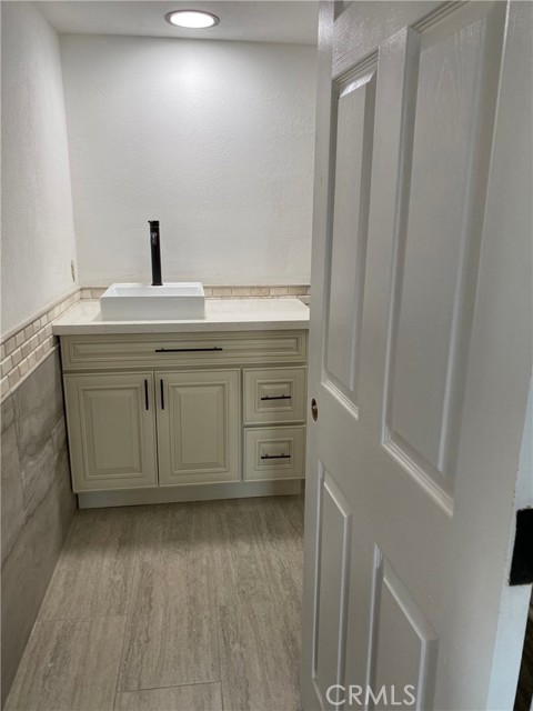 Image 23 of 34 For 20515 Bushton Place