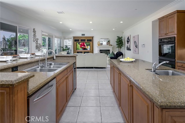 Detail Gallery Image 10 of 44 For 17265 Blue Spruce, Yorba Linda,  CA 92886 - 5 Beds | 4/1 Baths