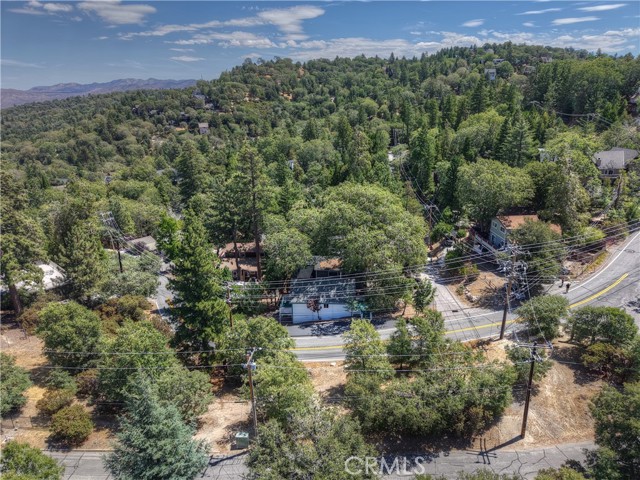Detail Gallery Image 36 of 49 For 27026 Overlook Ln, Lake Arrowhead,  CA 92352 - 2 Beds | 1/1 Baths