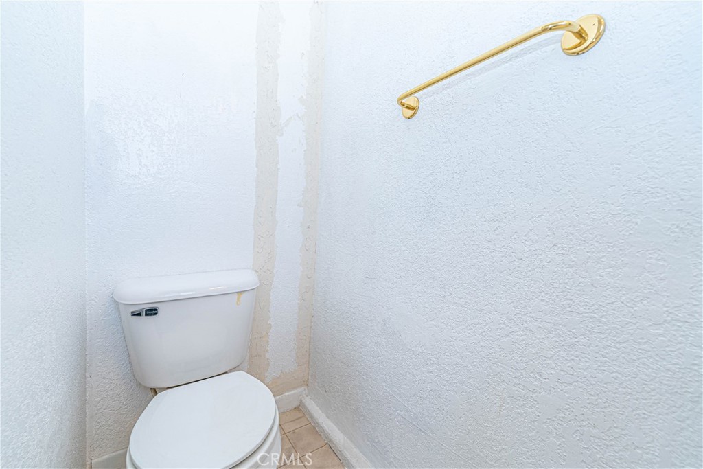 https://media.crmls.org/medias/998cc459-7037-42c9-b874-9a7fe437283c.jpg?preset=X-Large