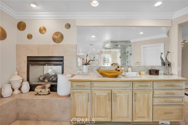 30420 Longhorn Drive, Canyon Lake CA: https://media.crmls.org/medias/998e1895-251b-4517-958a-d4244594488a.jpg