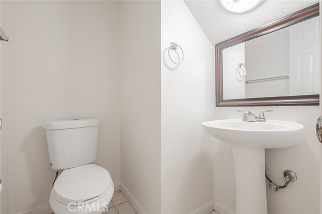 Detail Gallery Image 13 of 24 For 1725 S Angel Ct, Anaheim,  CA 92802 - 3 Beds | 2/1 Baths