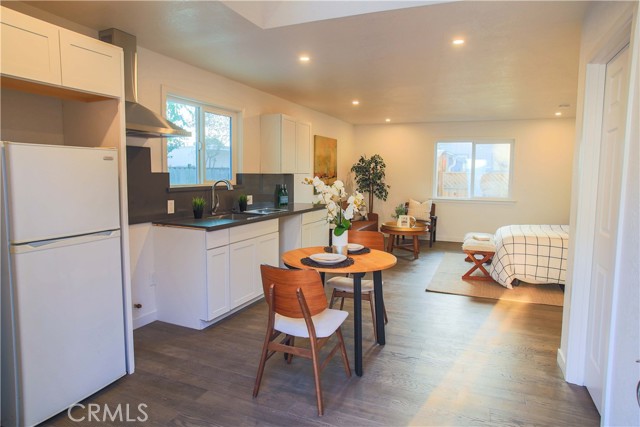 Detail Gallery Image 5 of 30 For 1615 Minturn St, Alameda,  CA 94501 - 2 Beds | 1/1 Baths