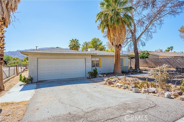 Detail Gallery Image 1 of 16 For 73163 Sun Valley Dr, Twentynine Palms,  CA 92277 - 2 Beds | 1 Baths