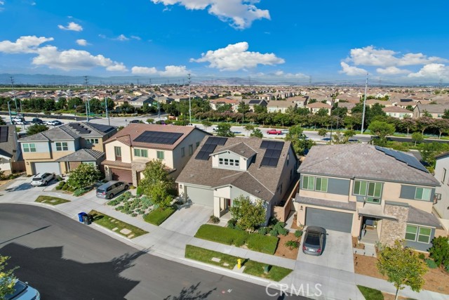 4835 S Cora Way, Ontario CA: https://media.crmls.org/medias/99901595-d642-4dab-8c3c-044b4801bd39.jpg