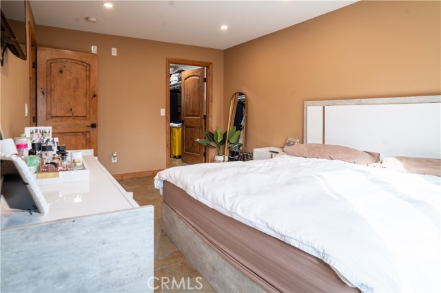 Detail Gallery Image 29 of 38 For 6930 Balcom, Reseda,  CA 91335 - 7 Beds | 6 Baths