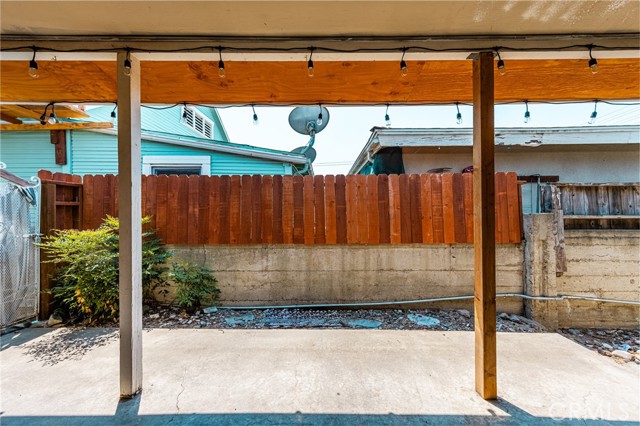 522 N Clark Street, Orange CA: https://media.crmls.org/medias/9990a8af-16eb-4715-bc55-d46969ddfb38.jpg