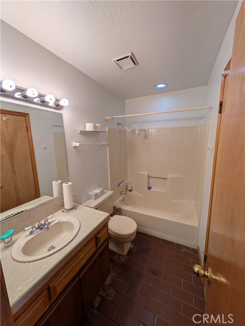 31487 Old City Creek, Running Springs, CA 92382