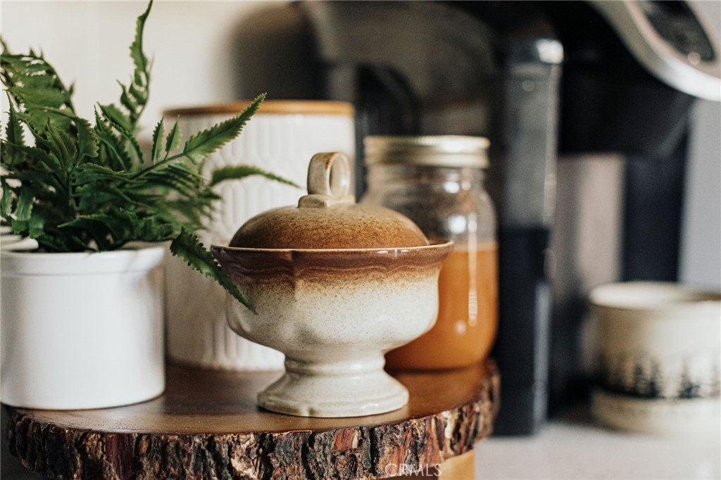 https://media.crmls.org/medias/99915877-8980-43fd-9ecf-9f076da93d93.jpg?preset=X-Large