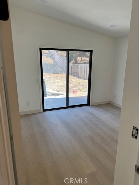 Detail Gallery Image 5 of 8 For 5111 El Circulo, Oceanside,  CA 92056 - 2 Beds | 2 Baths