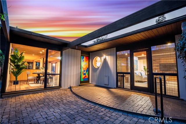 Front Image Thumbnail for CRSR26046076