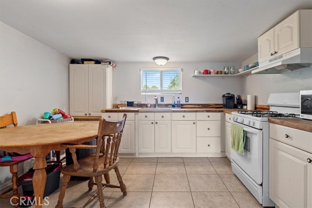 553 Well Road, Templeton CA: https://media.crmls.org/medias/99926631-2350-43dd-8d37-a432b867b948.jpg