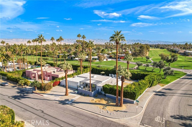 Detail Gallery Image 3 of 34 For 2550 S Broadmoor Dr, Palm Springs,  CA 92264 - 2 Beds | 2 Baths