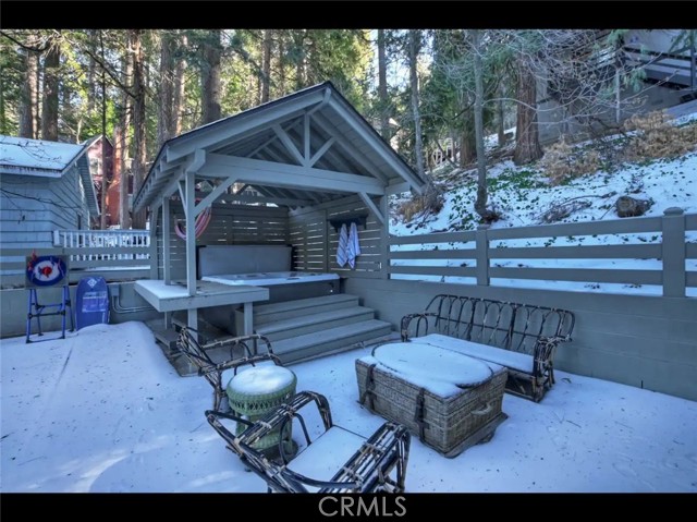 855 Lake Drive, Lake Arrowhead CA: https://media.crmls.org/medias/9992f5dd-a23b-4c7e-ba0d-3818c703e28d.jpg