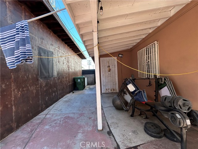 Detail Gallery Image 40 of 44 For 222 W 87th, Los Angeles,  CA 90003 - 3 Beds | 1 Baths