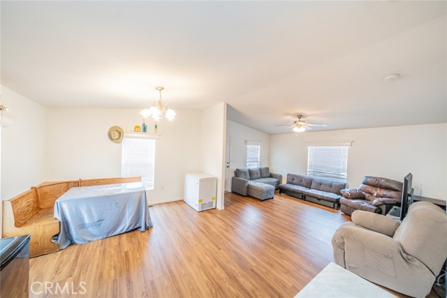 Detail Gallery Image 13 of 37 For 22111 Newport Ave #5,  Grand Terrace,  CA 92313 - 3 Beds | 2 Baths
