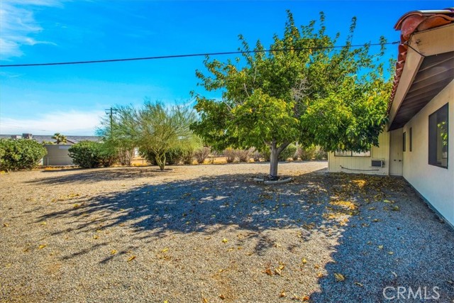 Detail Gallery Image 38 of 49 For 8825 San Vincente Dr, Yucca Valley,  CA 92284 - 2 Beds | 2 Baths