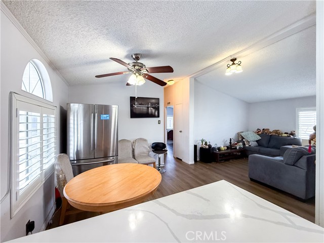 Detail Gallery Image 12 of 62 For 1855 E Riverside #130,  Ontario,  CA 91761 - 4 Beds | 2 Baths