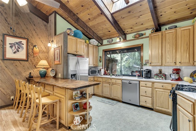 Detail Gallery Image 25 of 72 For 29901 Eagles Nest Dr, Idyllwild,  CA 92549 - 6 Beds | 5 Baths