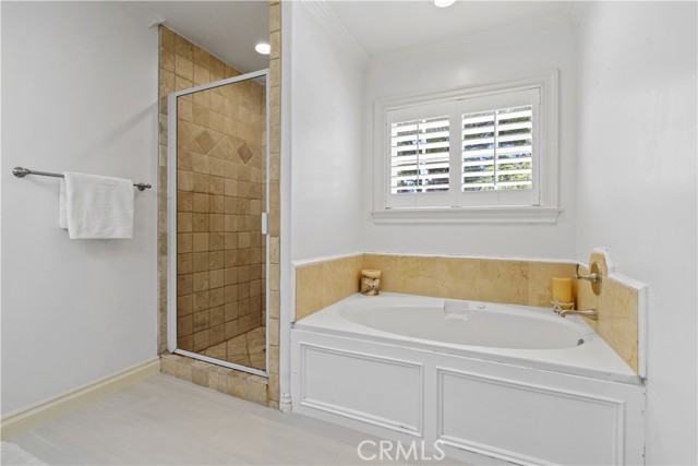 Detail Gallery Image 36 of 64 For 21221 Mulholland Dr, Woodland Hills,  CA 91364 - 5 Beds | 3/1 Baths