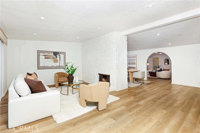 Detail Gallery Image 9 of 45 For 7333 via Rio Nido, Downey,  CA 90241 - 3 Beds | 3 Baths